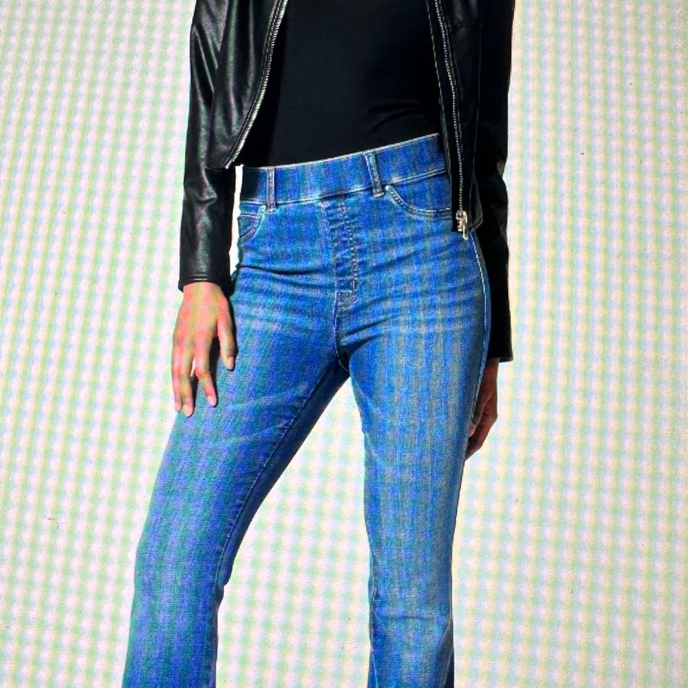 Spanx Flare Jeans- Vintage Indigo NWT (S)